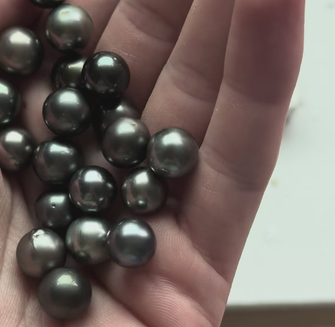The Golden Hour, Tahitian Pearl Necklace